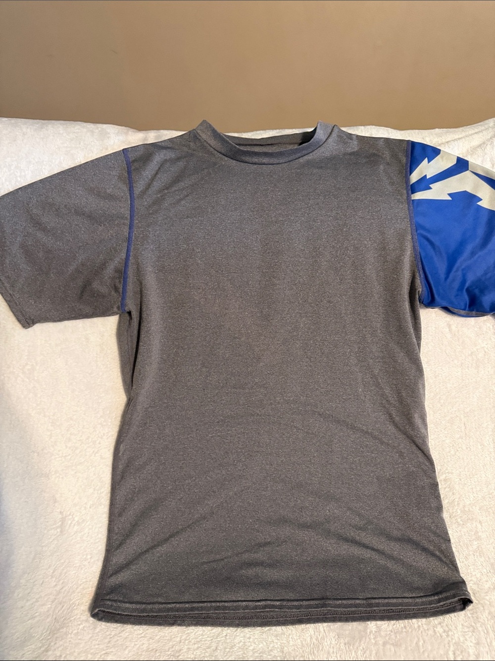 Nike Men's Short-Sleeve stretch dri fit under uniform T in Gray with Blue Sleeve